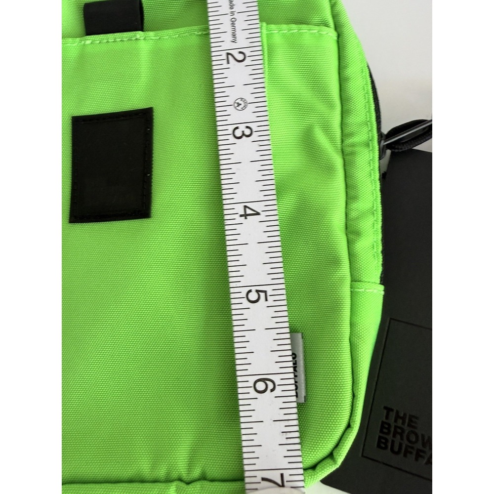New The Brown Buffalo Conceal Sling Lime Green STORMPROOF Nylon Crossbody Sample - Picture 7 of 13